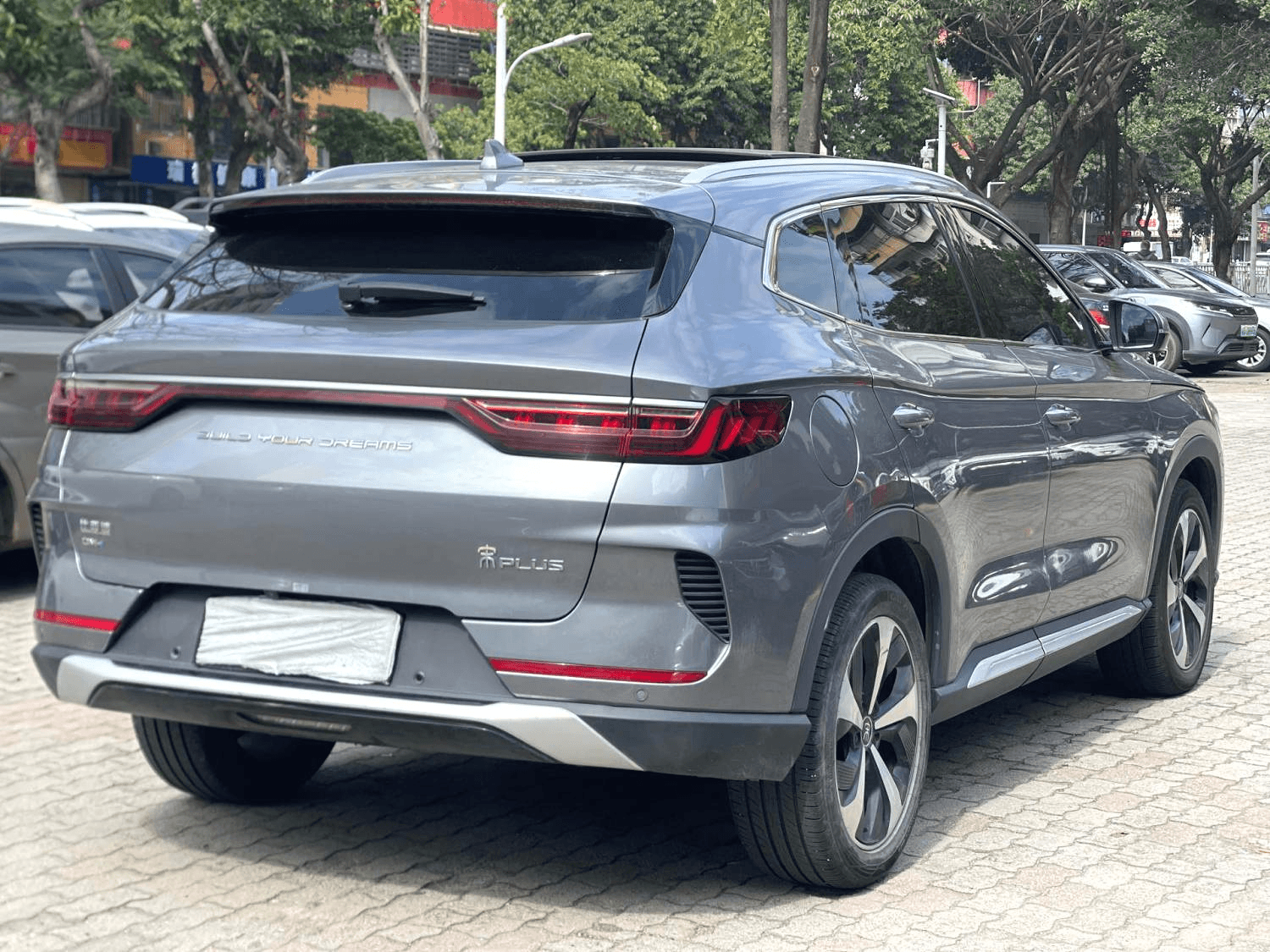BYD Song Plus DM-i  3
