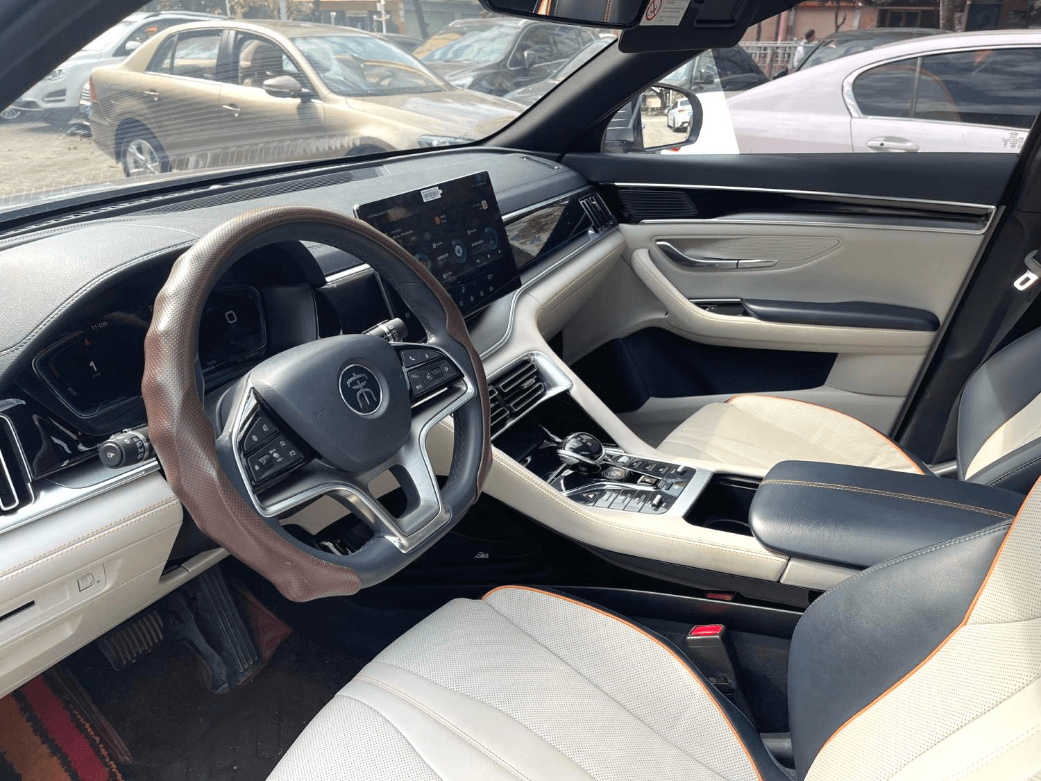 BYD Song Plus DM-i  6