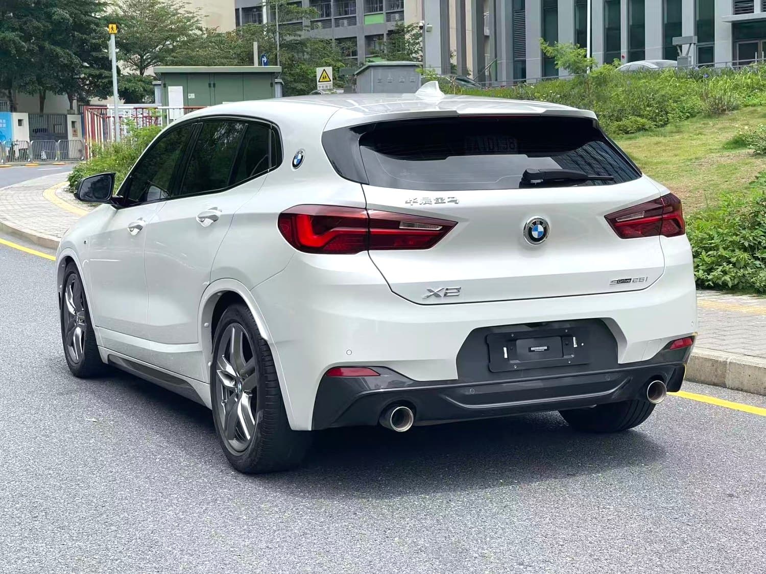 BMW X1 6