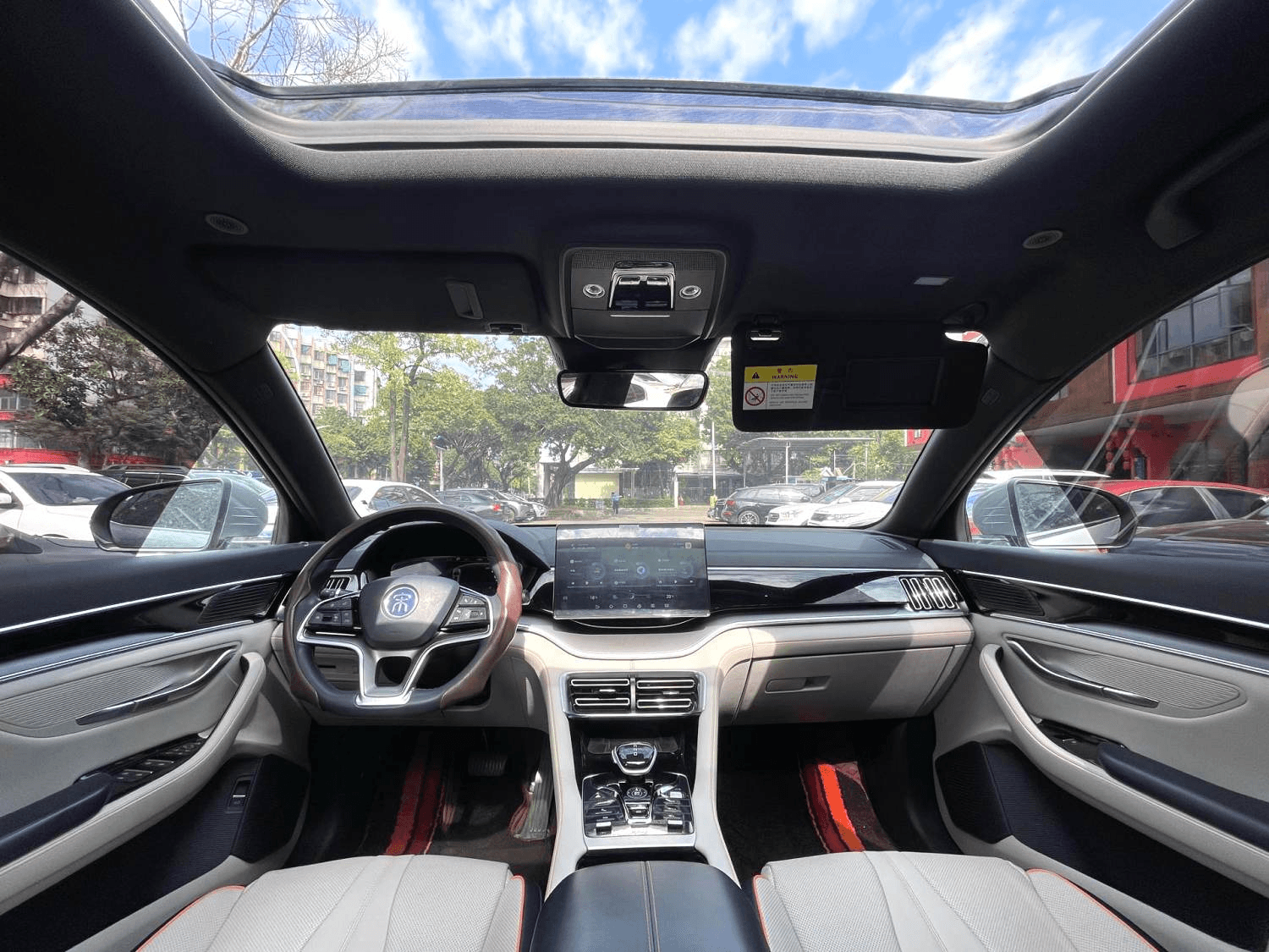 BYD Song Plus DM-i  2