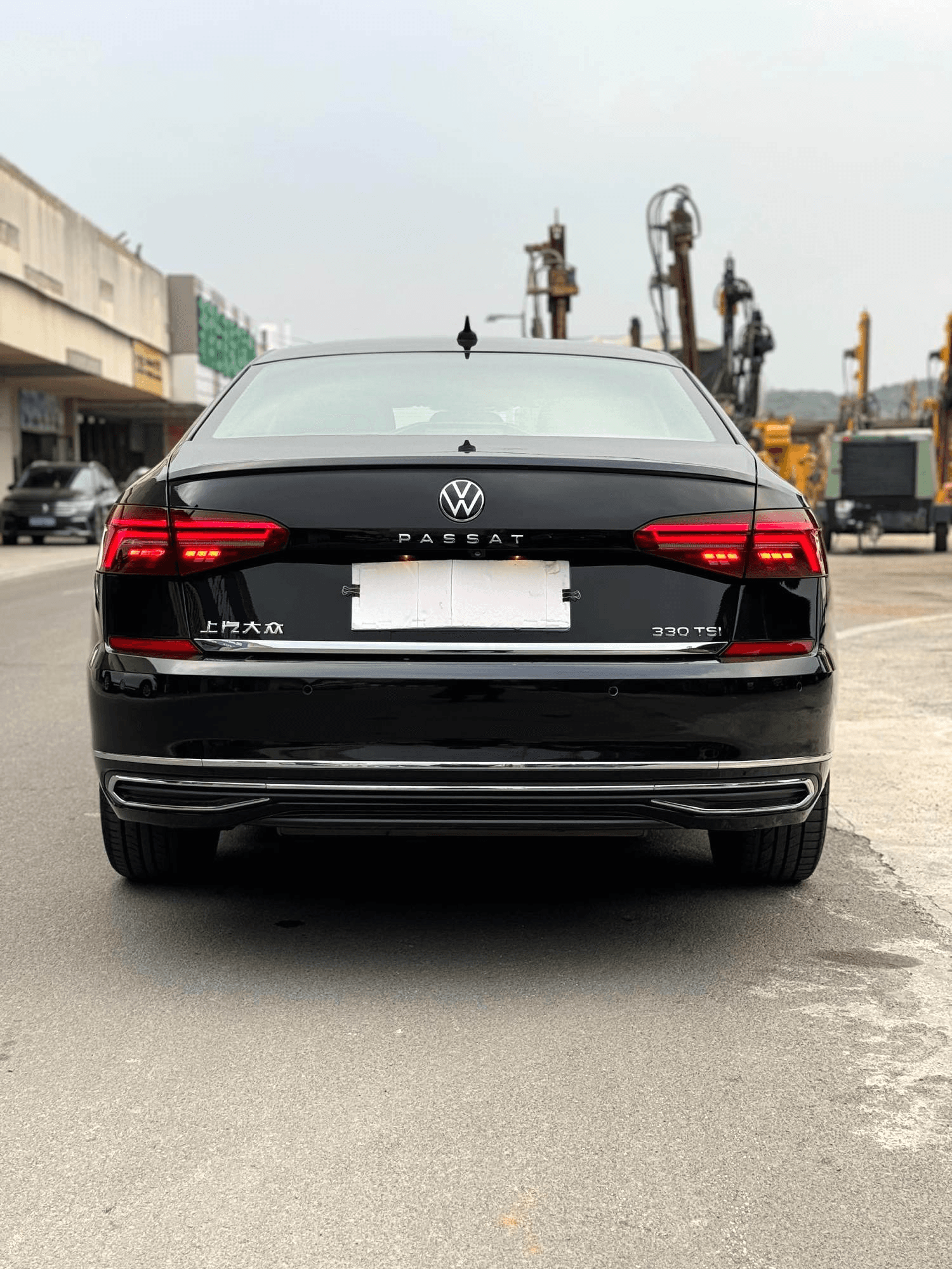 Volkswagen Passat 2024 5